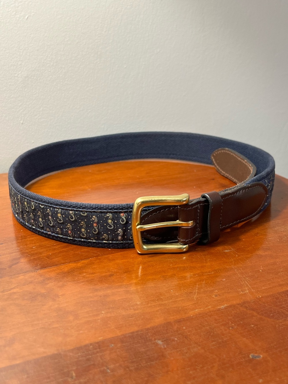 Vineyard Vines for Kentucky Derby Seahorses Ribbon Canvas Belt Leather Trim